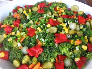 Limonlu Brokoli Salatası Tarifi ve Malzemeleri Limonlu Brokoli Salatası Tarifi ve Malzemeleri